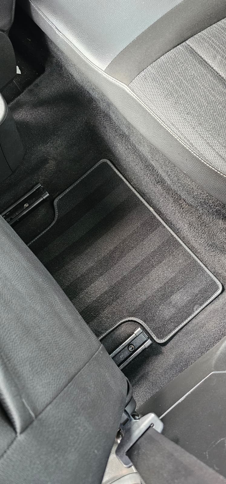 33494608 7343 42bd 9586 91e6a8ca3458